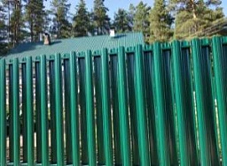 Забор шахматка из евроштакетника RAL 6010 для 10 соток